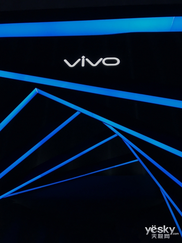 维密超模都说好!磨砂黑vivo Xplay6至美图赏